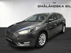 Grå Begagnad 2015 Ford Focus Titanium Kombi | 79 000 kr (Marknadspris)
