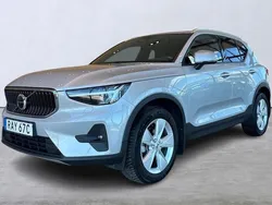Silver Begagnad 2023 Volvo XC40 Core SUV | 359 900 kr (Marknadspris)