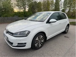 Vit Begagnad 2013 VW Golf VII Halvkombi | 85 000 kr (Marknadspris)