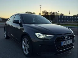 Grå Begagnad 2020 Audi A1 Sportback Advanced Halvkombi | 215 000 kr (Lite dyr)