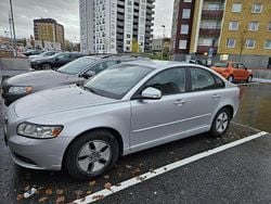 Grå Begagnad 2010 Volvo S40 Momentum Sedan | 39 000 kr (Bra pris)