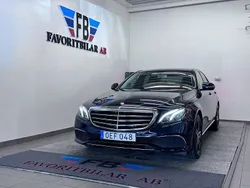 Mörkblå (blå) Begagnad 2016 Mercedes E220 Exclusive Sedan | 255 000 kr (Marknadspris)