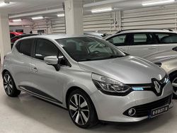 Silver Begagnad 2015 Renault Clio IV Halvkombi | 65 900 kr (Marknadspris)