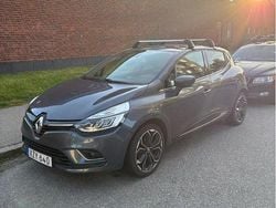 Grå Begagnad 2019 Renault Clio IV Intens Halvkombi | 90 000 kr (Bra pris)