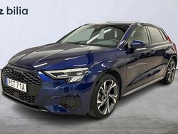 Blå Begagnad 2023 Audi A3 Sportback Advanced Plus Halvkombi | 287 500 kr (Marknadspris)