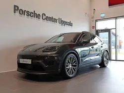 Grå Ny 2025 Porsche Macan SUV | 1 132 520 kr (Superpris)
