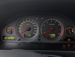 Grå Begagnad 2005 Volvo S60 Sedan | 18 000 kr (Marknadspris)