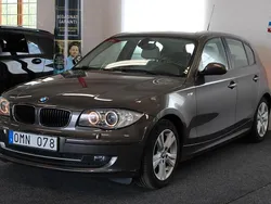 Brun Begagnad 2009 BMW 118 Advantage Halvkombi | 89 900 kr (Dyr)