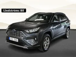 Mörkgrå Begagnad 2022 Toyota RAV4 Hybrid Active SUV | 369 000 kr (Marknadspris)