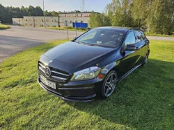 Svart Begagnad 2013 Mercedes A180 AMG line Halvkombi | 124 900 kr (Marknadspris)