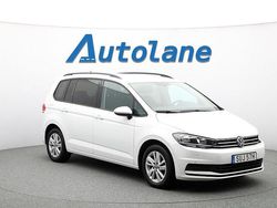 Vit Begagnad 2021 VW Touran Minibuss | 299 900 kr (Marknadspris)