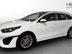 Vit (white) Begagnad 2021 Kia Ceed Sportswagon 2 Kombi | 284 900 kr (Dyr)