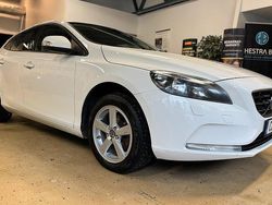 Vit Begagnad 2014 Volvo V40 Kinetic Halvkombi | 79 900 kr (Lite dyr)