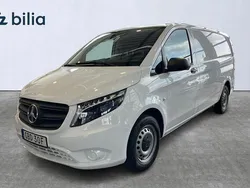 Vit Begagnad 2024 Mercedes Vito Minibuss | 479 000 kr