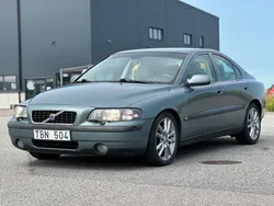 Grön Begagnad 2002 Volvo S60 Business Edition Sedan | 27 900 kr (Marknadspris)
