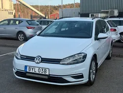 Vit Begagnad 2019 VW Golf VII Kombi | 109 990 kr (Marknadspris)