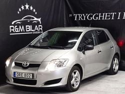 Silver Begagnad 2009 Toyota Auris Halvkombi | 69 800 kr (Marknadspris)