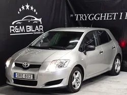 Silver Begagnad 2009 Toyota Auris Halvkombi | 69 800 kr (Marknadspris)