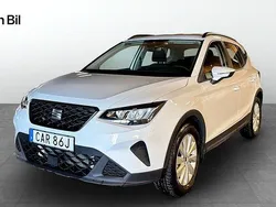 Vit Begagnad 2024 Seat Arona Style SUV | 209 900 kr (Marknadspris)