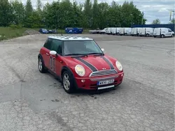 Röd Begagnad 2005 Mini Cooper Halvkombi | 17 000 kr (Marknadspris)