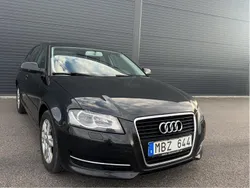 Svart Begagnad 2012 Audi A3 Sportback Attraction Halvkombi | 59 900 kr (Marknadspris)