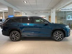 Mörkblå Ny 2025 VW Tayron R-line SUV | 607 200 kr (Bra pris)