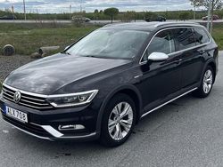Svart Begagnad 2018 VW Passat Alltrack Kombi | 205 000 kr (Marknadspris)