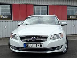 Vit Begagnad 2013 Volvo V70 Momentum Kombi | 109 900 kr (Lite dyr)