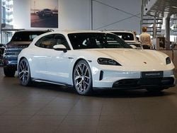 Vit Begagnad 2024 Porsche Taycan Sport Turismo Sedan | 949 000 kr
