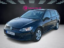 Svart Begagnad 2016 VW Golf VII Kombi | 114 900 kr (Marknadspris)