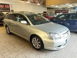 Silver Begagnad 2004 Toyota Avensis Kombi | 45 900 kr (Lite dyr)