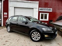Svart Begagnad 2016 VW Golf VII Kombi | 89 500 kr (Marknadspris)