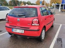 Röd Begagnad 2007 VW Polo Trendline Halvkombi | 19 900 kr