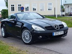 Svart Begagnad 2005 Mercedes SLK200 Cab | 79 900 kr (Superpris)