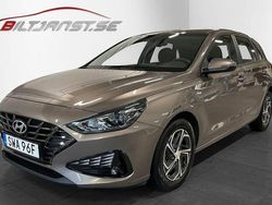 Brun Begagnad 2022 Hyundai i30 Essential Halvkombi | 194 900 kr (Marknadspris)