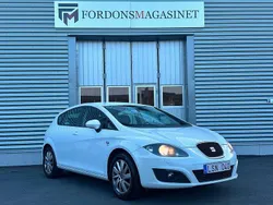 Vit Begagnad 2011 Seat Leon Style Halvkombi | 44 800 kr (Marknadspris)