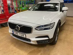 Vit Begagnad 2019 Volvo V90 CC Kombi | 275 000 kr (Bra pris)