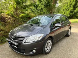 Grå Begagnad 2010 Toyota Auris Plus Halvkombi | 75 000 kr (Marknadspris)