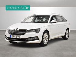 Vit Begagnad 2021 Skoda Superb Business Line Kombi | 229 900 kr (Bra pris)