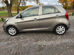 Grå Begagnad 2013 Kia Picanto 3 Halvkombi | 65 000 kr (Marknadspris)