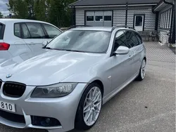 Grå Begagnad 2010 BMW 330 Comfort Edition Kombi | 85 000 kr (Bra pris)