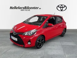 Röd Begagnad 2014 Toyota Yaris Style Halvkombi | 119 500 kr (Dyr)