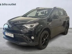 Svart Begagnad 2018 Toyota RAV4 Hybrid SUV | 234 900 kr (Marknadspris)