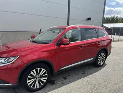 Röd Begagnad 2020 Mitsubishi Outlander SUV | 220 000 kr (Bra pris)