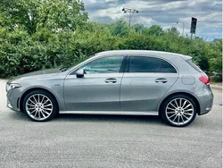 Grå Begagnad 2020 Mercedes A250 AMG Halvkombi | 285 000 kr (Marknadspris)