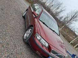 Röd Begagnad 2000 Volvo V70 Kombi | 12 500 kr (Marknadspris)