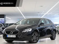Svart Begagnad 2017 Volvo V40 Momentum Kombi | 189 900 kr (Marknadspris)