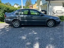 Grå Begagnad 2004 Volvo S40 Standard Sedan | 20 000 kr (Superpris)