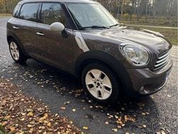 Brun Begagnad 2012 Mini Cooper D Countryman SUV | 96 000 kr (Marknadspris)