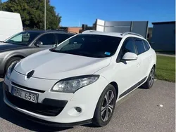 Vit Begagnad 2011 Renault Mégane GrandTour Kombi | 39 000 kr (Marknadspris)